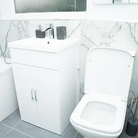 Stylish Home In York - Free Wifi & Parking - Close To Racecourse & City Centre Exterior foto