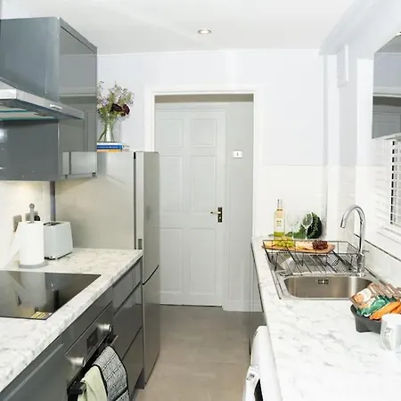 Stylish Home In York - Free Wifi & Parking - Close To Racecourse & City Centre Exterior foto
