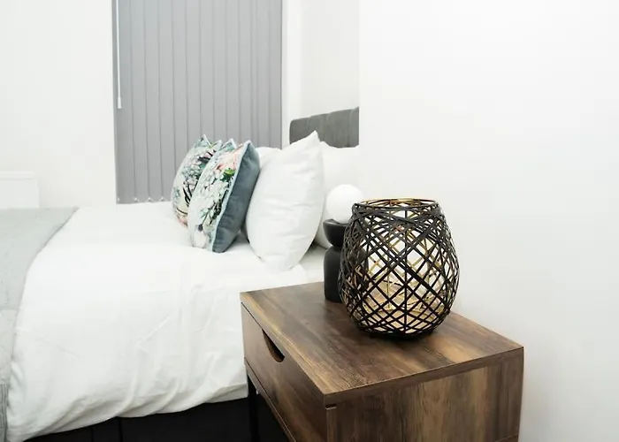 Stylish Home In York - Free Wifi & Parking - Close To Racecourse & City Centre